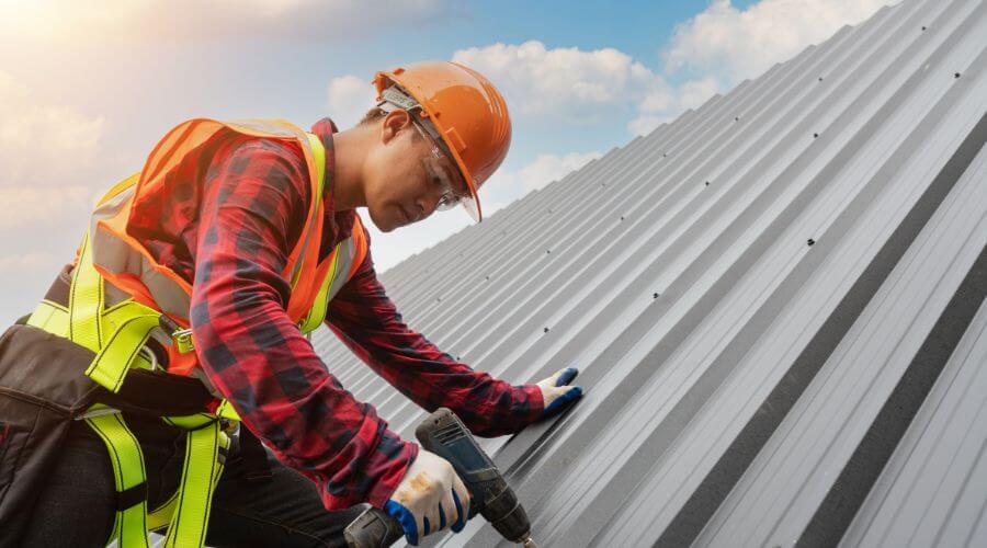 Professional Emergency Roof Repairs services in Newbern, TN